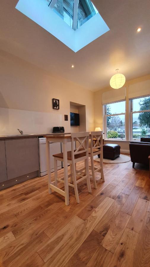 Willows Apartment Питлохри Екстериор снимка